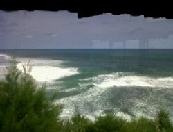 Sesosok Mayat Terombang-ambing di Pantai Sundak, Nelayan Tak Berani Evakuasi