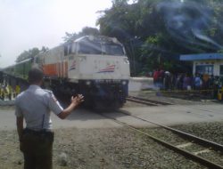 KA Senja Utama Tabrak 4 Orang Sekaligus