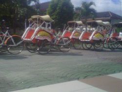 Becak Anti-Korupsi Dilaunching