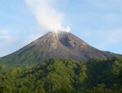 Status Gunung Merapi Diturunkan