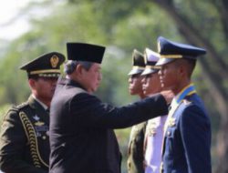 Presiden SBY Lantik 453 Perwira Remaja