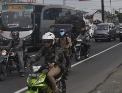Imbas Pengalihan Arus Mudik , Jakarta-Jogja 17 Jam