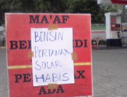 Semua Jenis BBM Habis, Pengendara â€˜Meringisâ€™