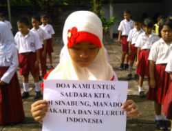 Siswa-Siswa SD ini Tersentuh Hatinya untuk Menggalang Dana Bantuan Bencana