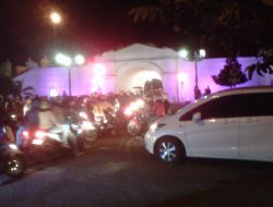 Ini Penyebab Perempatan Pelengkung Gading Macet Parah!