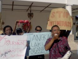 Wartawan dan Aktivis LSM Tuntut Tuntaskan Kasus Kekerasan Terhadap Wartawan