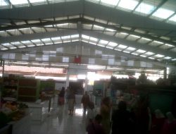 Di Pasar Kranggan Baru, Pedagang Mengeluh Kepanasan