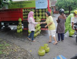 Atasi Kelangkaan, Pertamina Distribusikan 2800 Gas 3kg