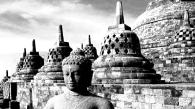 Kabar Gembira Bagi yang Tadinya Pikir-Pikir ke Borobudur,Tiket Naik Candi 750 Ribu Ditunda