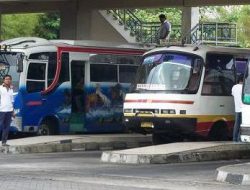 Wacana Dihapus, Ratusan Bus Kota Yogyakarta Gelar Aksi Mogok