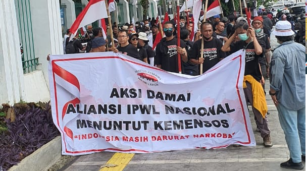 Aksi damai Aliansi IPEWL di Kantor kementrian Jakarta, Selasa (10/01/2023) kemarin