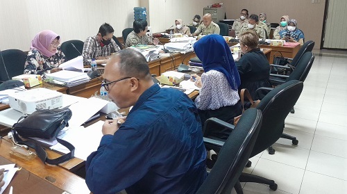 Rapat pembahasan Dokumen Pelaksanaan Anggaran 2023 bersama Komisi B DPRD Kota Yogyakarta dan Jajaran Dinas Pariwisata Kota Yogyakarta, Senin (16/01/2023) di ruang rapat Komisi B DPRD Kota Yogyakarta. Foto: ist