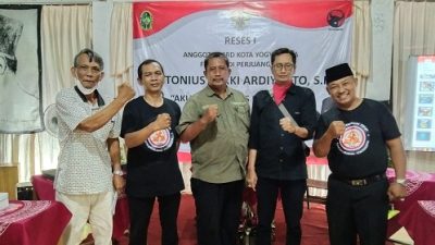 Acara reses hari ketiga Anggota DPRD Kota Yogyakarta dari Fraksi PDI Perjuangan, Antonius Fokki Ardiyanto di Balai Kampung Sapen, Minggu (29/01/2023). Foto: Fafa