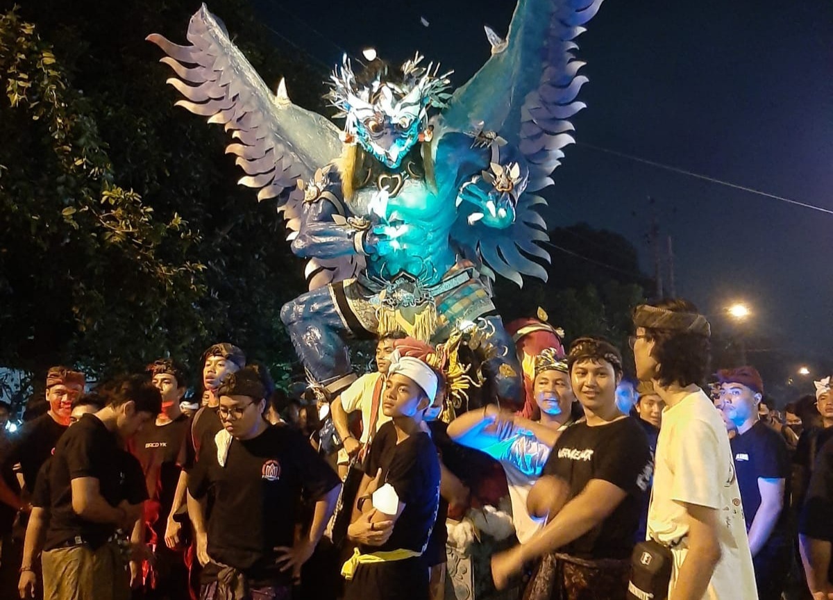 Pawai ogoh-ogoh peringatan hari raya nyepi di Yogyakarta, Selasa (21/03/2023) malam. Foto: Ist