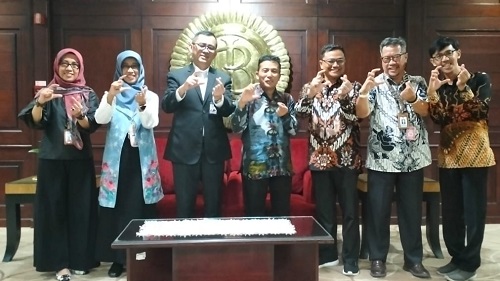 Audiensi Rombingan FEBI UIN Salatiga disambut Kepala BI Perwakilan Jateng. Foto: doc/FEBI UIN Salatiga