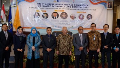 Gelaran AICIEB Ke-4 FEBI UIN Salatiga Gaungkan Ekonomi Islam Solusi untuk Tangani Resesi Global