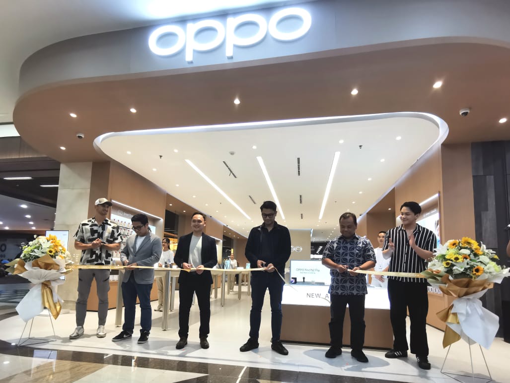 Pembukaan OPPO Experience Store di Ambarukmo Plaza Mall Yogyakarta. Foto: Gani