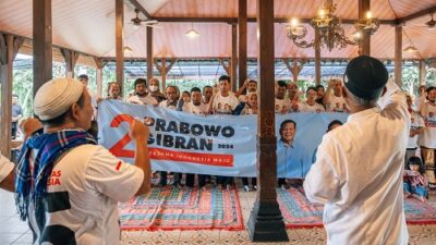 Aliansi Santri Yogyakarta deklarasi dukung Prabowo Gibran bersama kaum disabilitas dan siap menang satu putaran. Foto: Ist