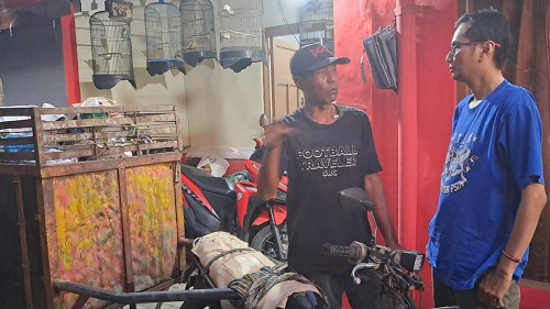 Balon Wakil Wali Kota Yogyakarta, Antonius Fokki Ardiyanto Berdialog dengan para penggrobak sampah yang Harapkan Pasangan Afnan Fokki terwujud untuk atasi Darurat Sampah.. Foto: Ist