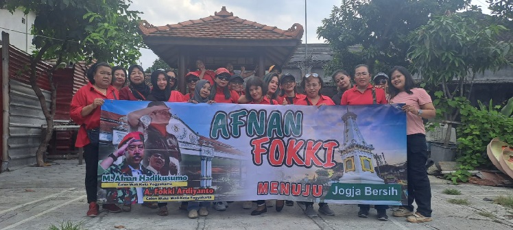 Masyarakat Budaya Mergangsan saat mendeklarasikan dungungan terhadap pasangan Muammad Afnan Hadikusumo dan Antonius Fokki Ardiyanto (AFNAN FOKI) Maju pilkada Kota Yogyakarta. Foto: doc.Braffo