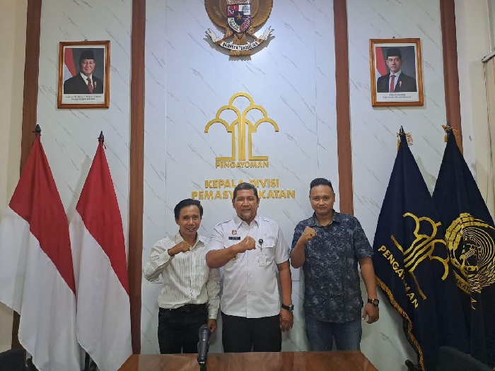 Kadiv PAS Kanwil Kemenkumham DIY Muhammad Ali Syeh Banna menerima audiensi dari pimpinan Media Wartatama Group. Foto: Ist