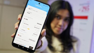 Mudahkan Nasabah, Bank Mandiri perluas layanan transfer valuta asing (valas) melalui aplikasi Livin' by Mandiri.