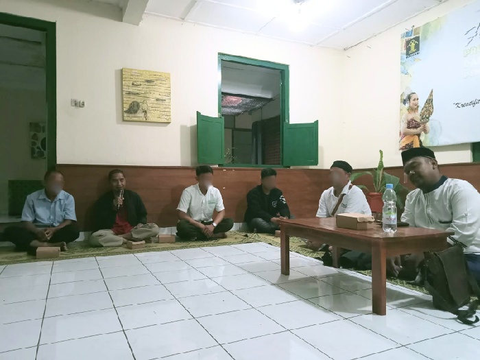 Klien Bapas Jogja saat mengikuti Pengajian Bersama Majelis Istiqomah Hijrah di Griya Abhipraya Purbonegoro. Foto: Ist