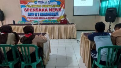 Sebanyak 60 siswa Kelas7 dan 8 SMP Negeri 1 Karangreja (Spensaka) mengikuti Pendidikan Jurnalistik bersama wartawan, Sabtu (22/02/2025). Foto: Ist