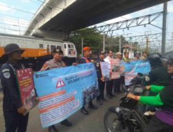 Peringati Harhubnas dan HUT ke-80, KAI Daop 6 Yogyakarta Gelar Sosialisasi Keselamatan di Perlintasan Sebidang