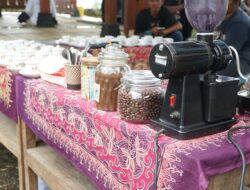 Festival ini bukan sekadar ajang mencicipi rasa dan aroma kopi, tetapi juga ruang berbagi cerita, harapan, dan inspirasi.