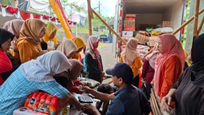 Warga Girisubo Antusias Serbu Pasar Murah, Harga Bahan Pokok Turun Jelang Natal dan Tahun Baru