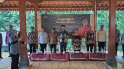 Suasana hangat Jagongan Kalurahan se-Kapanewon Girisubo di Pendopo Wotawati, Kalurahan Pucung. Warga dan pamong berdiskusi membangun desa berdaya dan berwawasan wisata.