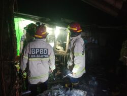 Kebakaran Dini Hari Lahap Dapur Warung Makan Mel-Mel Parangtritis, Kerugian Capai Rp15 Juta