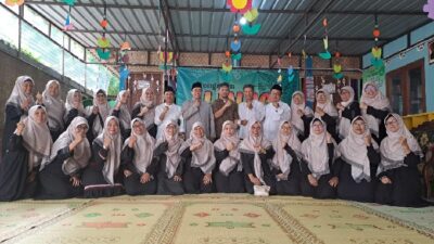 Mengisi libur nasional, PRM dan PRA Sidoarum Sleman mengadakan pengajian Isra’ Mi’raj dengan tema hikmah salat bagi kehidupan modern. Foto: Ist
