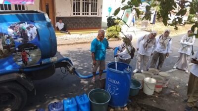 SMP Negeri 5 Purbalingga Salurkan 8.000 Liter Air Bersih untuk Warga Desa Sidanegara yang Alami Kekeringan