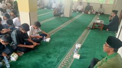 Pengajian SMP Negeri 2 Kalasan, Orang Tua Diajak Biasakan Akhlak Baik pada Anak